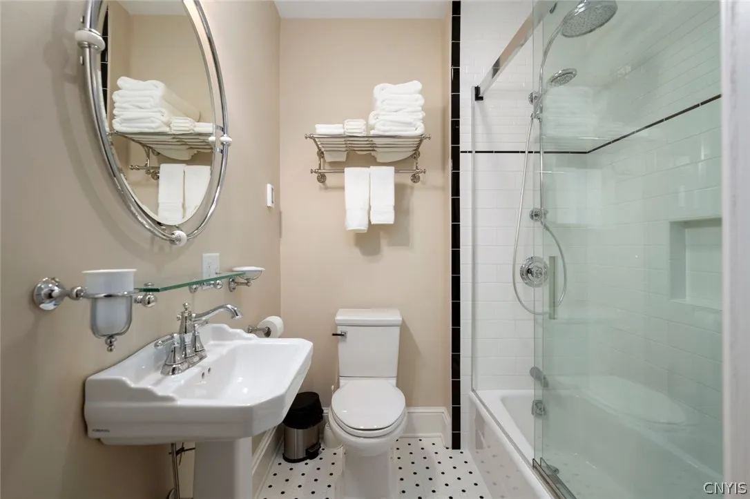 21 Madison Street, Hamilton, New York 13346, Hamilton, New York 13346, 6 Bedrooms Bedrooms, 13 Rooms Rooms,6 BathroomsBathrooms,Residential,For Sale,21 Madison Street, Hamilton, New York 13346,0,S1438680