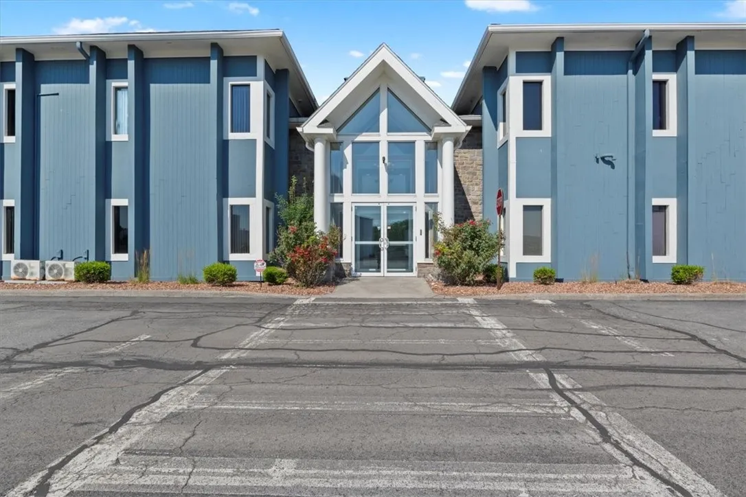 Stonegate Professional Building