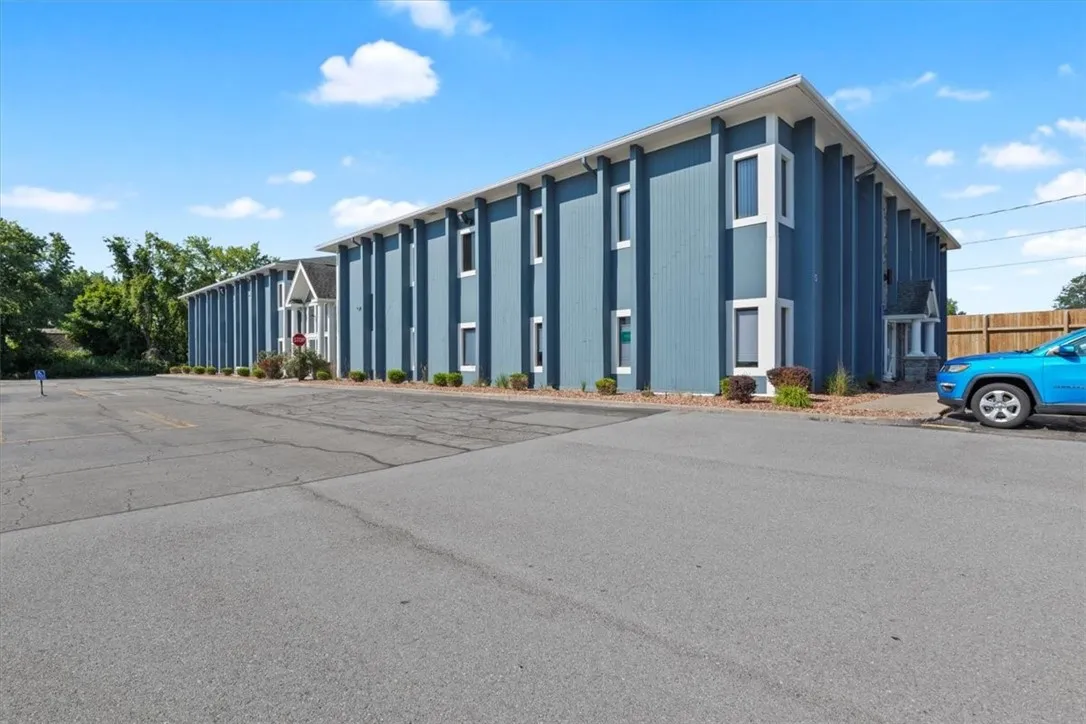 2005 Lyell Avenue, Gates, New York 14606, Gates, New York 14606, ,Commercial Lease,For Rent,2005 Lyell Avenue, Gates, New York 14606,0,R1452345