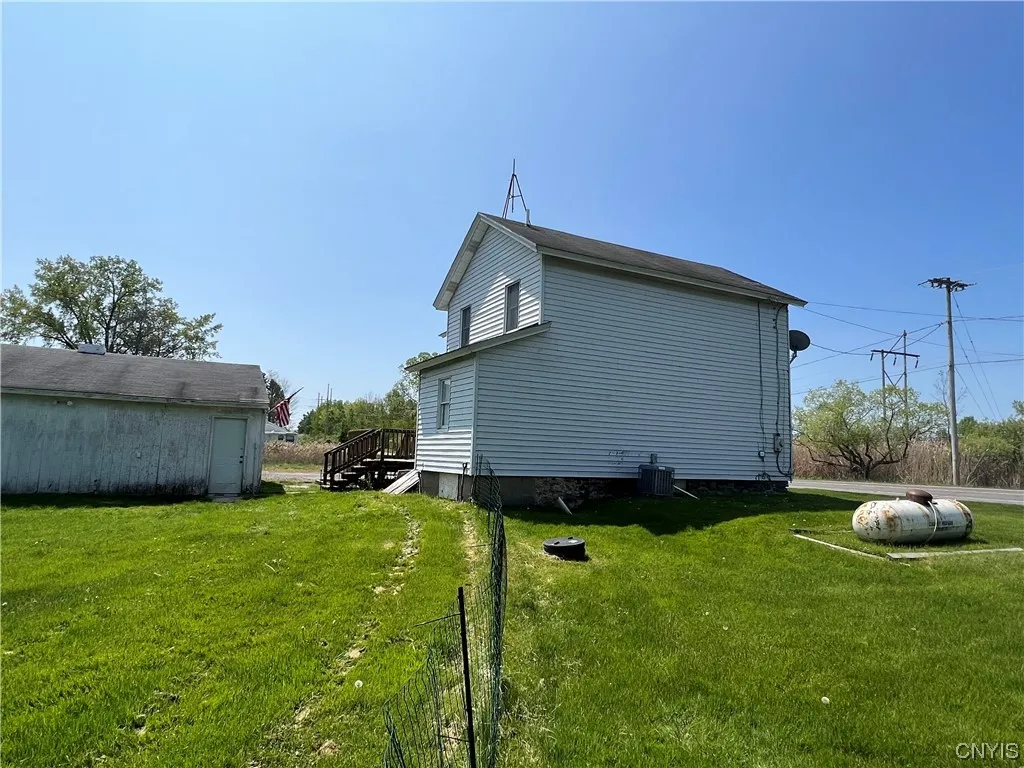 8894 Caughdenoy Road, Clay, New York 13041, Clay, New York 13041, 3 Bedrooms Bedrooms, 6 Rooms Rooms,1 BathroomBathrooms,Residential,For Sale,8894 Caughdenoy Road, Clay, New York 13041,0,S1472105