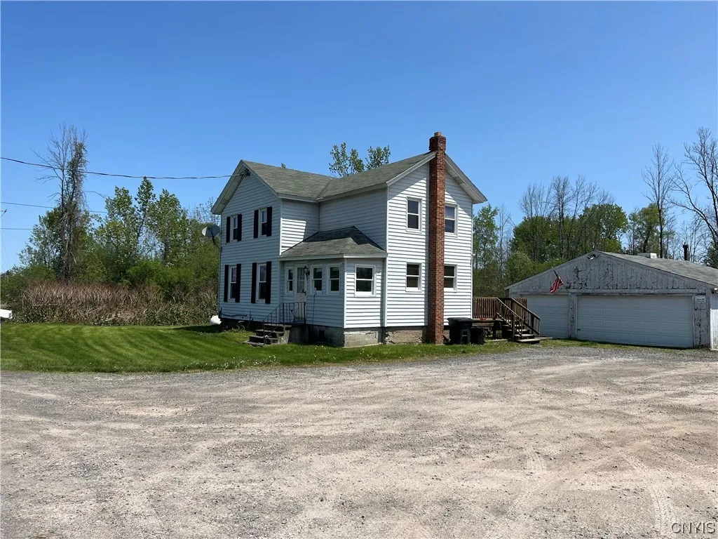 8894 Caughdenoy Road, Clay, New York 13041, Clay, New York 13041, 6 Room Rooms,Commercial Sale,For Sale,8894 Caughdenoy Road, Clay, New York 13041,0,S1472331