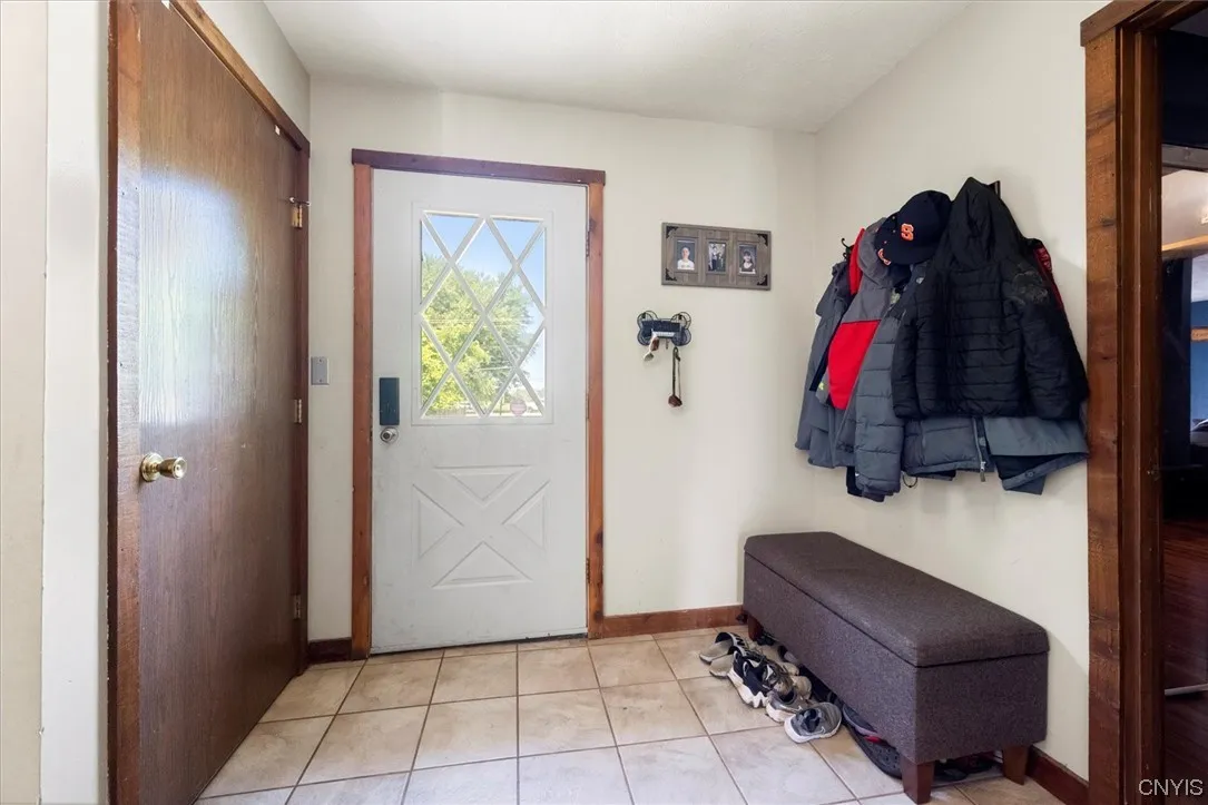 6576 State Route 31, Cicero, New York 13039, Cicero, New York 13039, 3 Bedroom Bedrooms, 8 Room Rooms,2 BathroomBathrooms,Residential,For Sale,6576 State Route 31, Cicero, New York 13039,0,S1483393
