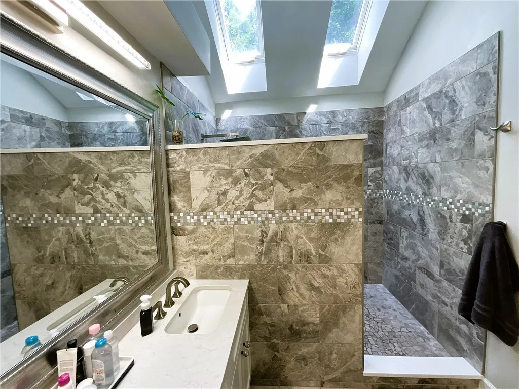 413 Bartell Lane, Webster, New York 14580, Webster, New York 14580, 3 Bedrooms Bedrooms, 10 Rooms Rooms,3 BathroomsBathrooms,Residential,Closed,413 Bartell Lane, Webster, New York 14580,0,R1488693