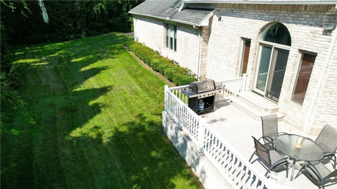 413 Bartell Lane, Webster, New York 14580, Webster, New York 14580, 3 Bedrooms Bedrooms, 10 Rooms Rooms,3 BathroomsBathrooms,Residential,Closed,413 Bartell Lane, Webster, New York 14580,0,R1488693