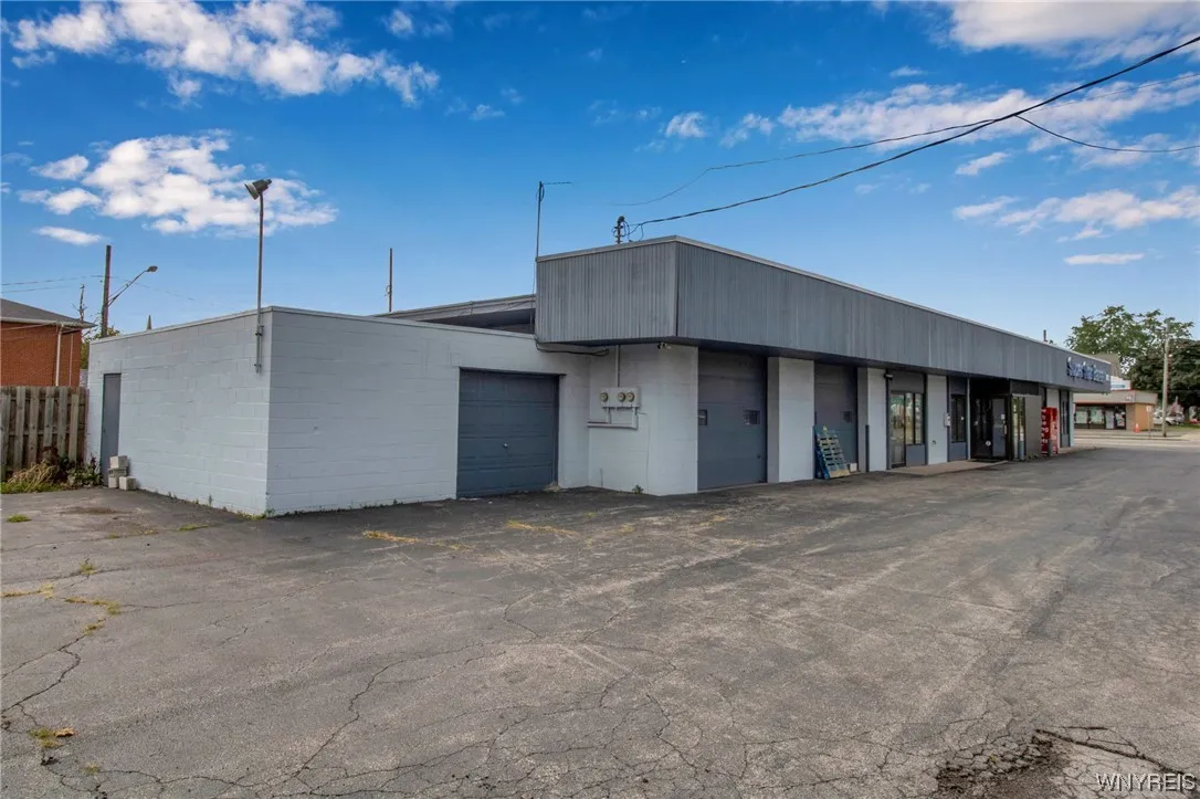 803 Niagara Falls Boulevard, Amherst, New York 142, Amherst, New York 14226, ,Commercial Sale,Closed,803 Niagara Falls Boulevard, Amherst, New York 142,0,B1497022