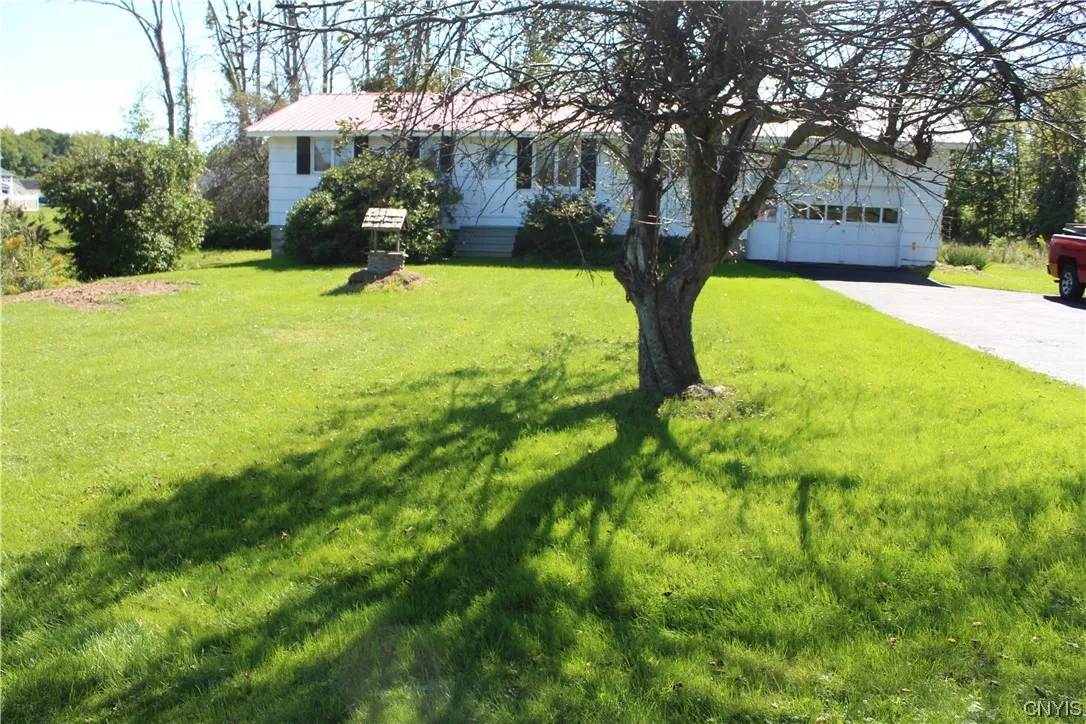 4444 State Route 31, Clay, New York 13041, Clay, New York 13041, 3 Bedrooms Bedrooms, 6 Rooms Rooms,1 BathroomBathrooms,Residential,For Sale,4444 State Route 31, Clay, New York 13041,0,S1498003 4444 State Route 31, Clay, New York 13041, Clay, New York 13041, 3 Bedrooms Bedrooms, 6 Rooms Rooms,1 BathroomBathrooms,Residential,For Sale,4444 State Route 31, Clay, New York 13041,0,S1498003