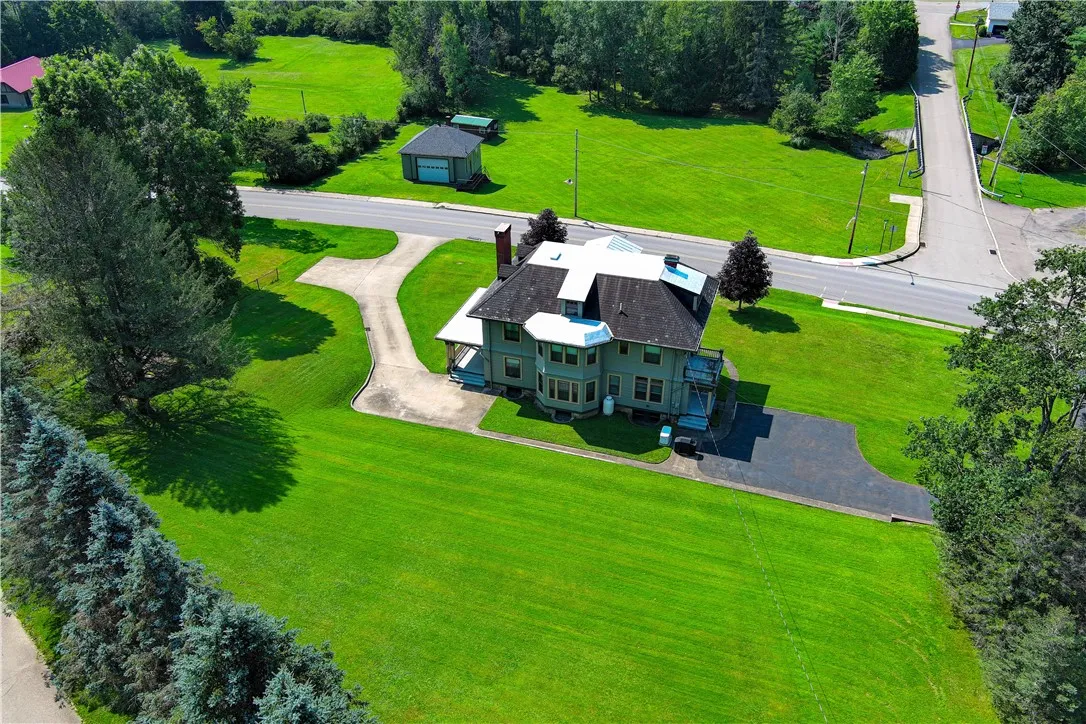 3 East Main Street, Hamilton, Pennsylvania 16333, Hamilton, Pennsylvania 16333, 6 Bedrooms Bedrooms, 11 Rooms Rooms,2 BathroomsBathrooms,Residential,Closed,3 East Main Street, Hamilton, Pennsylvania 16333,0,R1499449