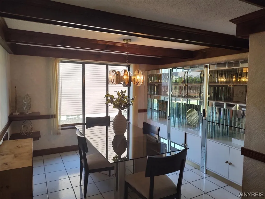40 Freedom Drive, West Seneca, New York 14224, West Seneca, New York 14224, 3 Bedrooms Bedrooms, 6 Rooms Rooms,4 BathroomsBathrooms,Residential,Closed,40 Freedom Drive, West Seneca, New York 14224,0,B1502836