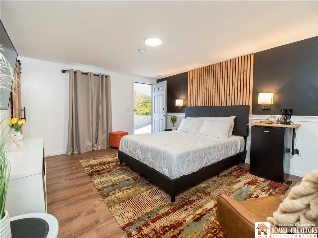 363 Lake Shore Drive West, Dunkirk-city, New York, Dunkirk, New York 14048, 16 Rooms Rooms,Commercial Sale,Closed,363 Lake Shore Drive West, Dunkirk-city, New York ,0,R1504612