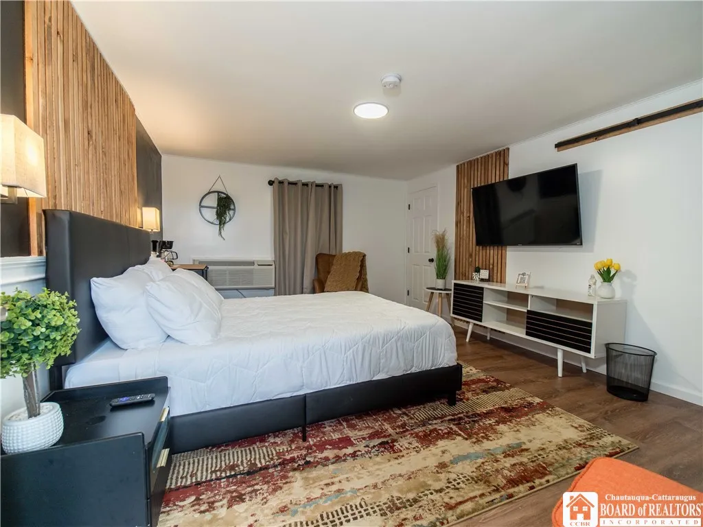 363 Lake Shore Drive West, Dunkirk-city, New York, Dunkirk, New York 14048, 16 Rooms Rooms,Commercial Sale,Closed,363 Lake Shore Drive West, Dunkirk-city, New York ,0,R1504612