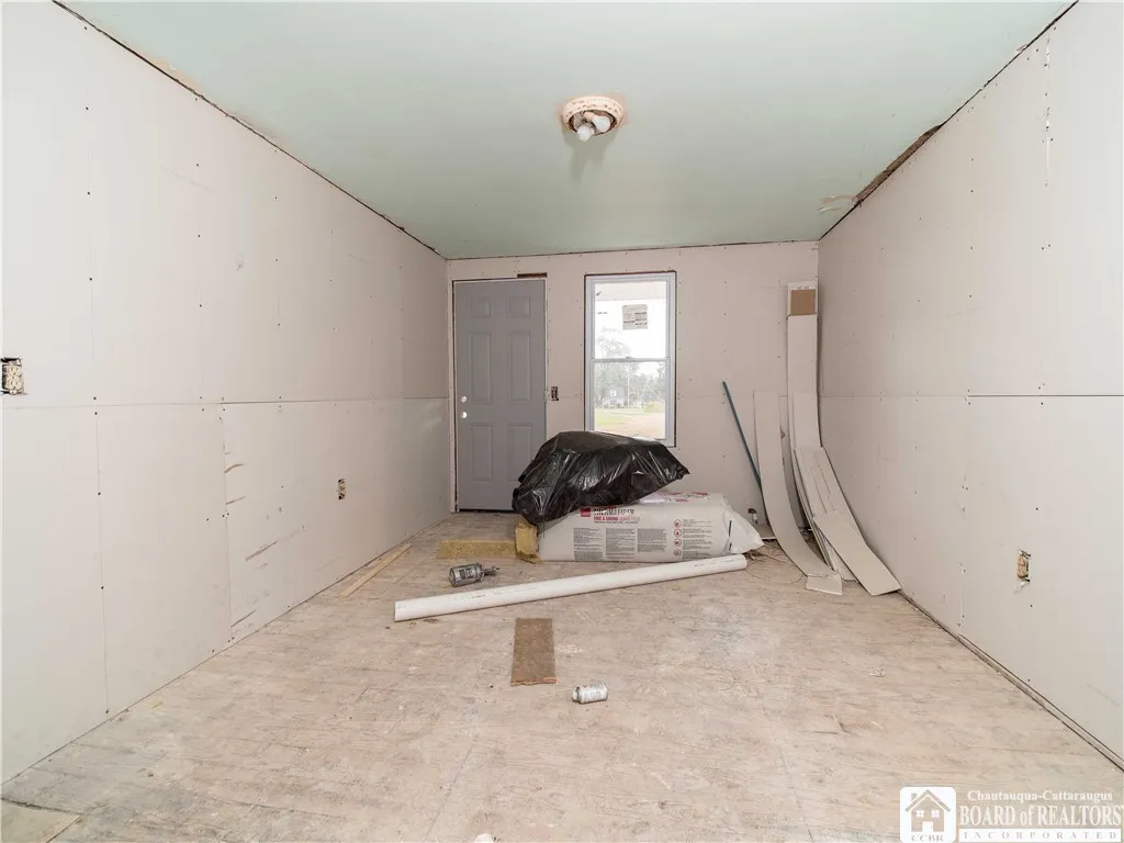 363 Lake Shore Drive West, Dunkirk-city, New York, Dunkirk, New York 14048, 16 Rooms Rooms,Commercial Sale,Closed,363 Lake Shore Drive West, Dunkirk-city, New York ,0,R1504612