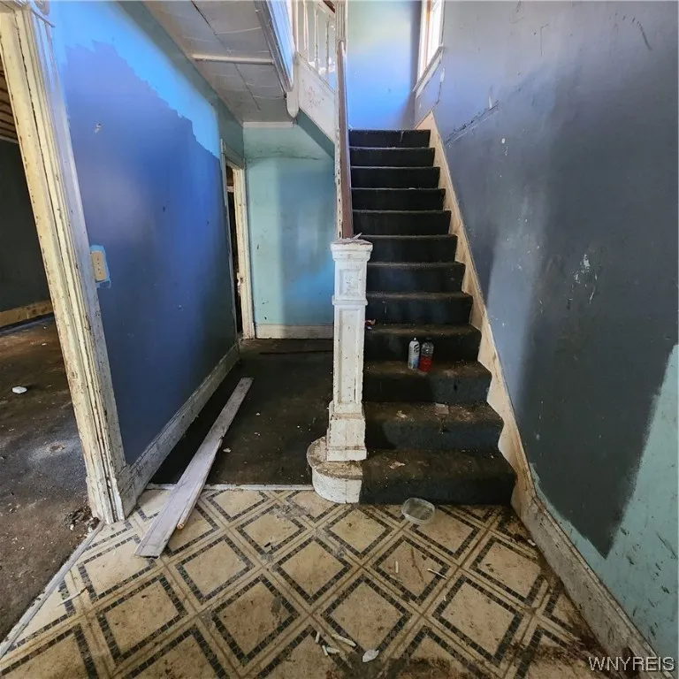 52 Orange Street, Buffalo, New York 14204, Buffalo, New York 14204, 5 Bedrooms Bedrooms, 9 Rooms Rooms,2 BathroomsBathrooms,Residential,Closed,52 Orange Street, Buffalo, New York 14204,0,B1506061