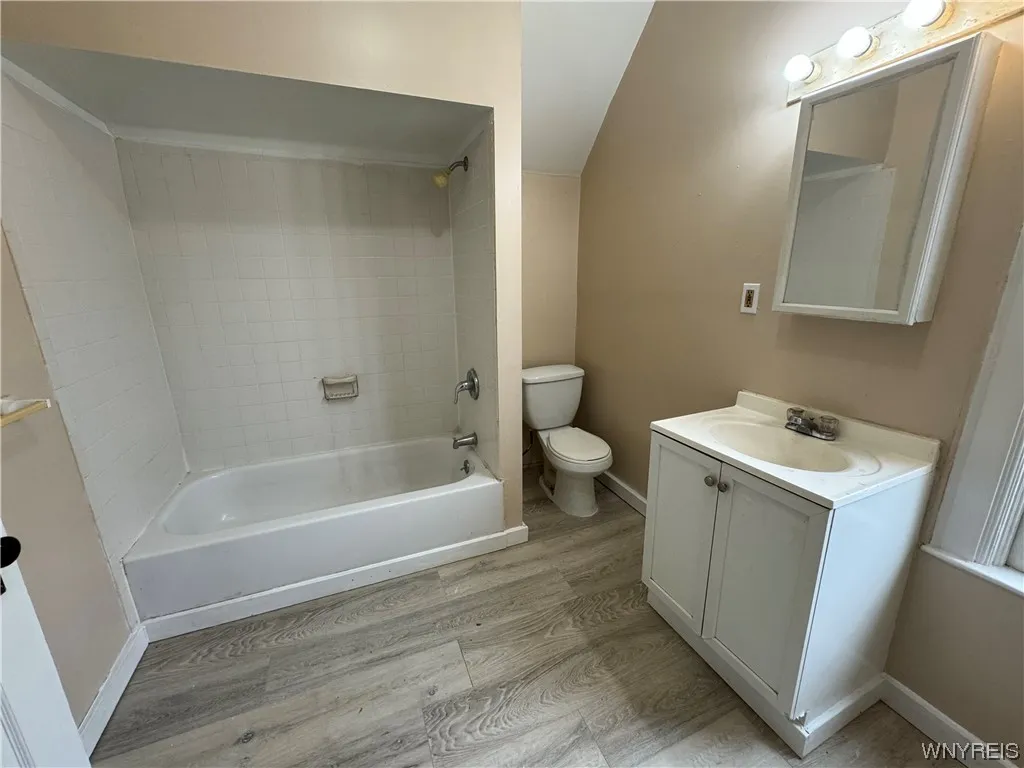92 Briscoe Avenue, Buffalo, New York 14211, Buffalo, New York 14211, 2 Bedrooms Bedrooms, 8 Rooms Rooms,1 BathroomBathrooms,Residential,Closed,92 Briscoe Avenue, Buffalo, New York 14211,0,B1506914