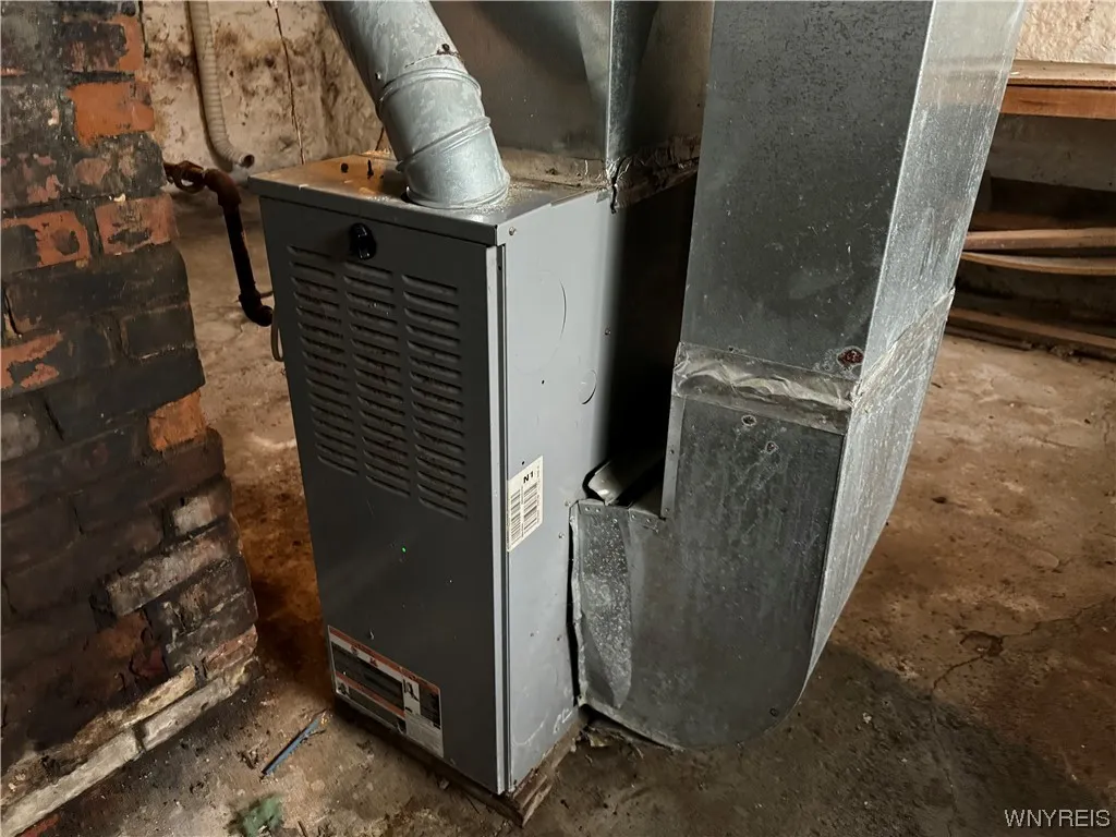 92 Briscoe Avenue, Buffalo, New York 14211, Buffalo, New York 14211, 2 Bedrooms Bedrooms, 8 Rooms Rooms,1 BathroomBathrooms,Residential,Closed,92 Briscoe Avenue, Buffalo, New York 14211,0,B1506914