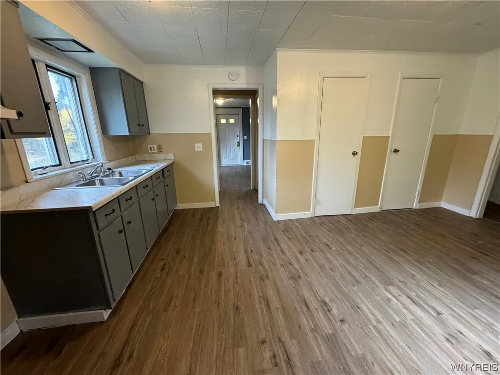 92 Briscoe Avenue, Buffalo, New York 14211, Buffalo, New York 14211, 2 Bedrooms Bedrooms, 8 Rooms Rooms,1 BathroomBathrooms,Residential,Closed,92 Briscoe Avenue, Buffalo, New York 14211,0,B1506914