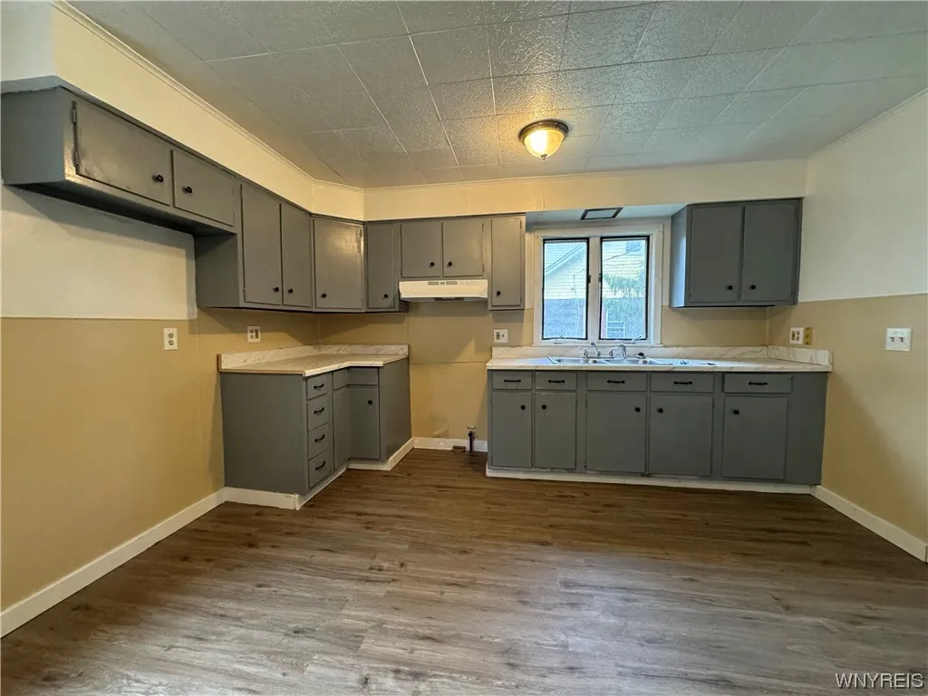 92 Briscoe Avenue, Buffalo, New York 14211, Buffalo, New York 14211, 2 Bedrooms Bedrooms, 8 Rooms Rooms,1 BathroomBathrooms,Residential,Closed,92 Briscoe Avenue, Buffalo, New York 14211,0,B1506914