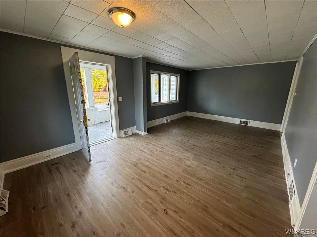 92 Briscoe Avenue, Buffalo, New York 14211, Buffalo, New York 14211, 2 Bedrooms Bedrooms, 8 Rooms Rooms,1 BathroomBathrooms,Residential,Closed,92 Briscoe Avenue, Buffalo, New York 14211,0,B1506914