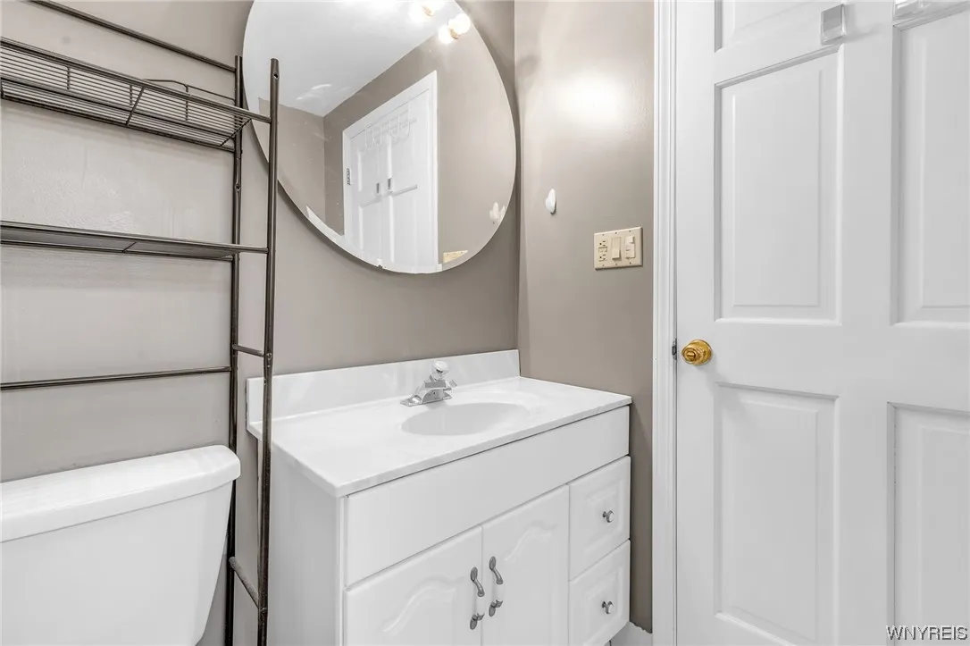 266 Lackawanna Avenue, Cheektowaga, New York 14212, Cheektowaga, New York 14212, 5 Bedrooms Bedrooms, ,2 BathroomsBathrooms,Residential,Closed,266 Lackawanna Avenue, Cheektowaga, New York 14212,0,B1508101
