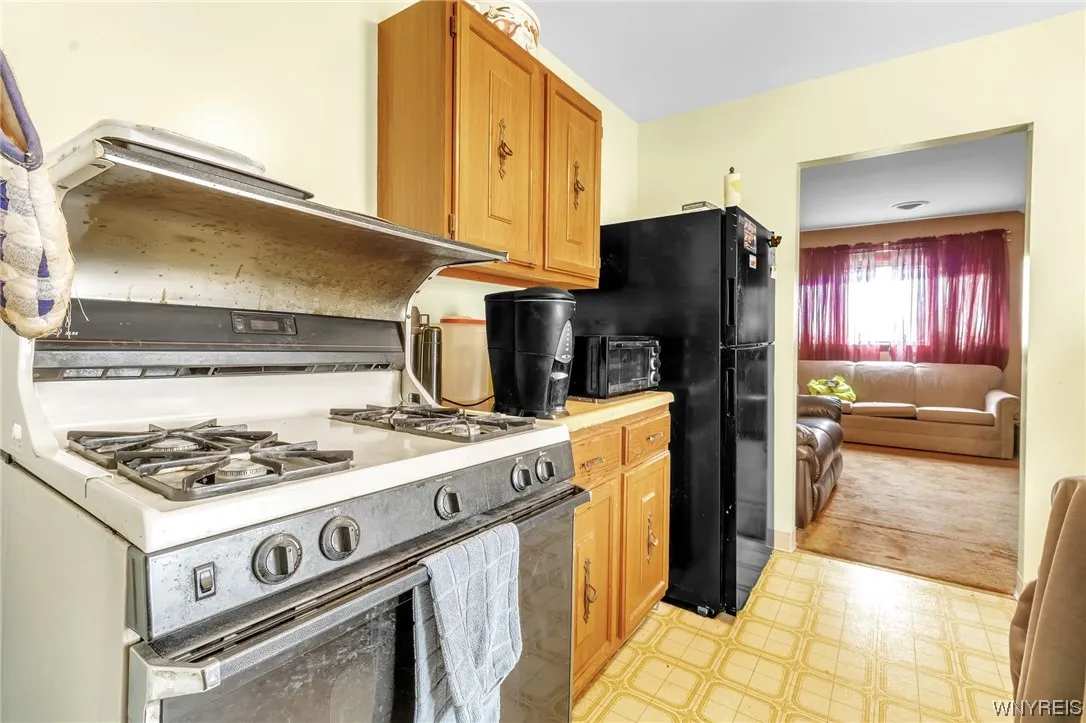 266 Lackawanna Avenue, Cheektowaga, New York 14212, Cheektowaga, New York 14212, 5 Bedrooms Bedrooms, ,2 BathroomsBathrooms,Residential,Closed,266 Lackawanna Avenue, Cheektowaga, New York 14212,0,B1508101