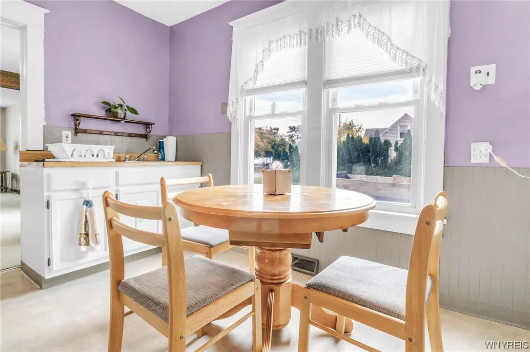 266 Lackawanna Avenue, Cheektowaga, New York 14212, Cheektowaga, New York 14212, 5 Bedrooms Bedrooms, ,2 BathroomsBathrooms,Residential,Closed,266 Lackawanna Avenue, Cheektowaga, New York 14212,0,B1508101