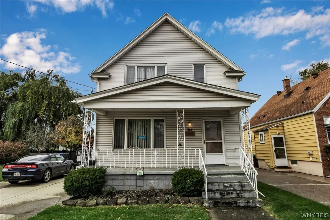 266 Lackawanna Avenue, Cheektowaga, New York 14212, Cheektowaga, New York 14212, 5 Bedrooms Bedrooms, ,2 BathroomsBathrooms,Residential,Closed,266 Lackawanna Avenue, Cheektowaga, New York 14212,0,B1508101