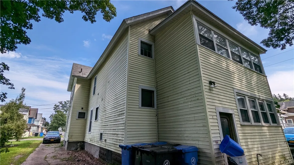 12 Woodruff Street, Cortland, New York 13045, Cortland, New York 13045, 8 Bedrooms Bedrooms, ,3 BathroomsBathrooms,Residential,Closed,12 Woodruff Street, Cortland, New York 13045,0,S1506818