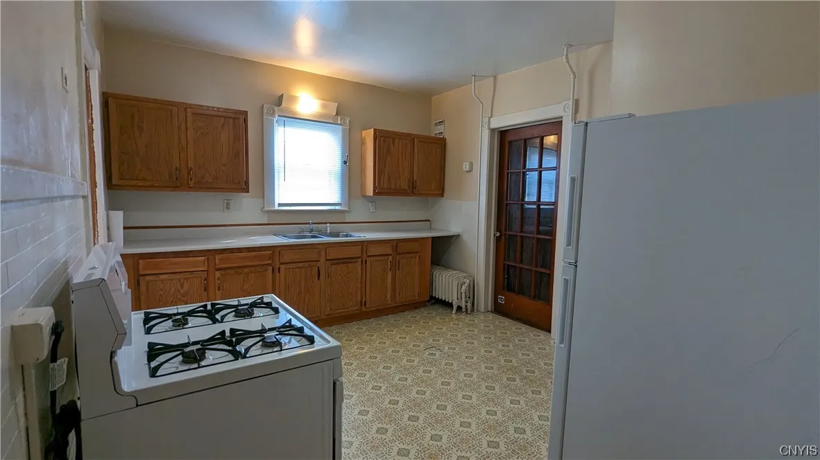 12 Woodruff Street, Cortland, New York 13045, Cortland, New York 13045, 8 Bedrooms Bedrooms, ,3 BathroomsBathrooms,Residential,Closed,12 Woodruff Street, Cortland, New York 13045,0,S1506818