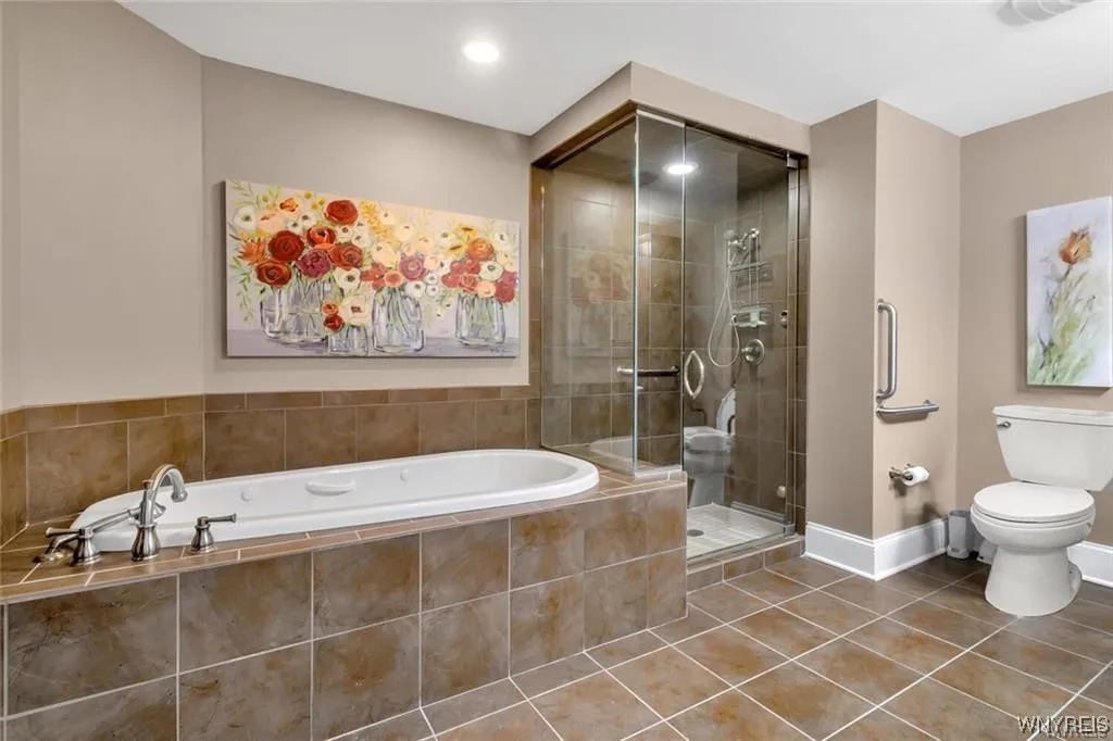 132 Lakefront Boulevard 405, Buffalo, New York 142, Buffalo, New York 14202, 2 Bedrooms Bedrooms, 4 Rooms Rooms,2 BathroomsBathrooms,Residential,Closed,132 Lakefront Boulevard 405, Buffalo, New York 142,0,B1509270