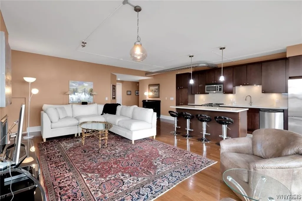 132 Lakefront Boulevard 405, Buffalo, New York 142, Buffalo, New York 14202, 2 Bedrooms Bedrooms, 4 Rooms Rooms,2 BathroomsBathrooms,Residential,Closed,132 Lakefront Boulevard 405, Buffalo, New York 142,0,B1509270