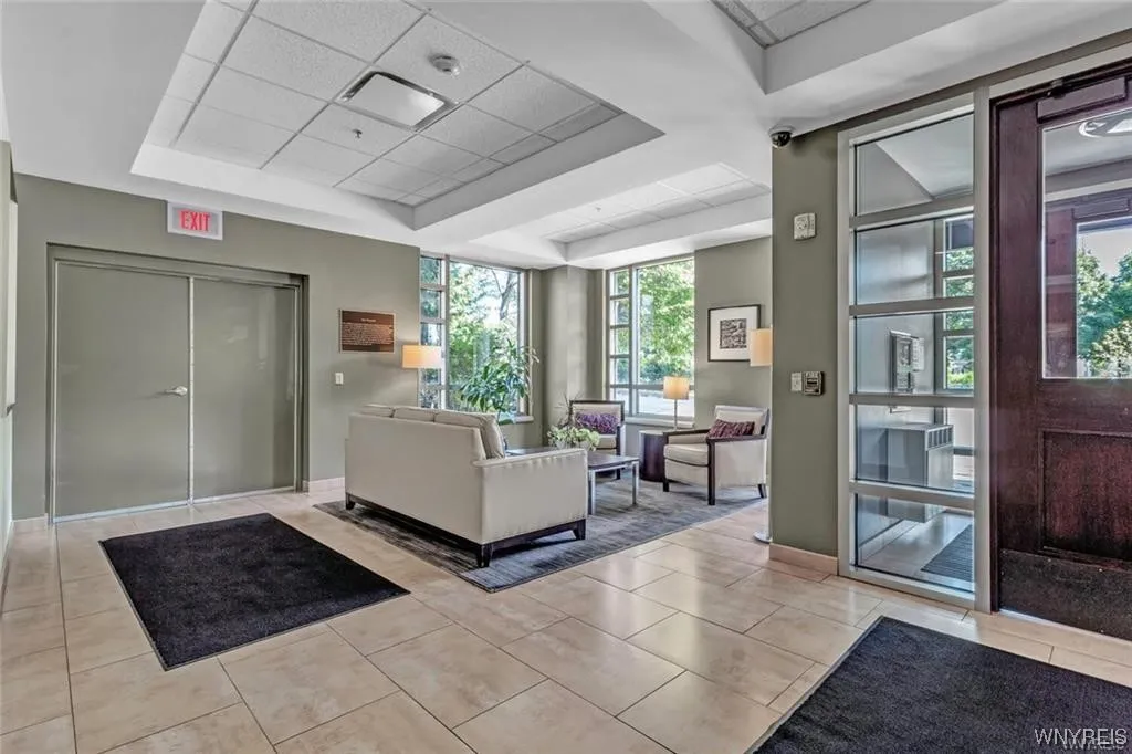 132 Lakefront Boulevard 405, Buffalo, New York 142, Buffalo, New York 14202, 2 Bedrooms Bedrooms, 4 Rooms Rooms,2 BathroomsBathrooms,Residential,Closed,132 Lakefront Boulevard 405, Buffalo, New York 142,0,B1509270