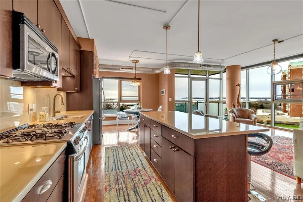 132 Lakefront Boulevard 405, Buffalo, New York 142, Buffalo, New York 14202, 2 Bedrooms Bedrooms, 4 Rooms Rooms,2 BathroomsBathrooms,Residential,Closed,132 Lakefront Boulevard 405, Buffalo, New York 142,0,B1509270