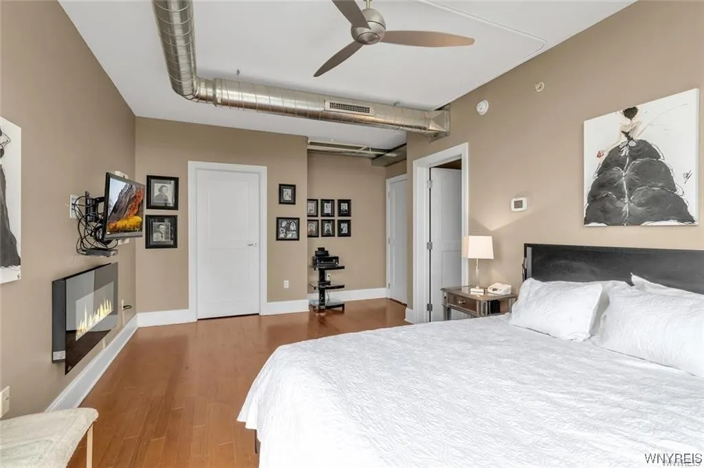 132 Lakefront Boulevard 405, Buffalo, New York 142, Buffalo, New York 14202, 2 Bedrooms Bedrooms, 4 Rooms Rooms,2 BathroomsBathrooms,Residential,Closed,132 Lakefront Boulevard 405, Buffalo, New York 142,0,B1509270