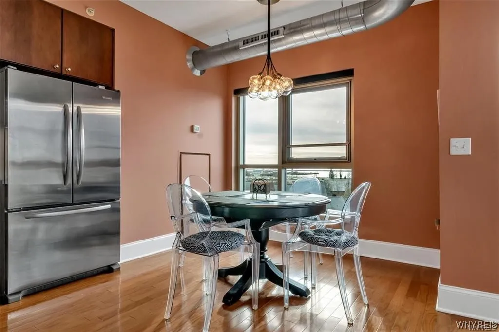 132 Lakefront Boulevard 405, Buffalo, New York 142, Buffalo, New York 14202, 2 Bedrooms Bedrooms, 4 Rooms Rooms,2 BathroomsBathrooms,Residential,Closed,132 Lakefront Boulevard 405, Buffalo, New York 142,0,B1509270