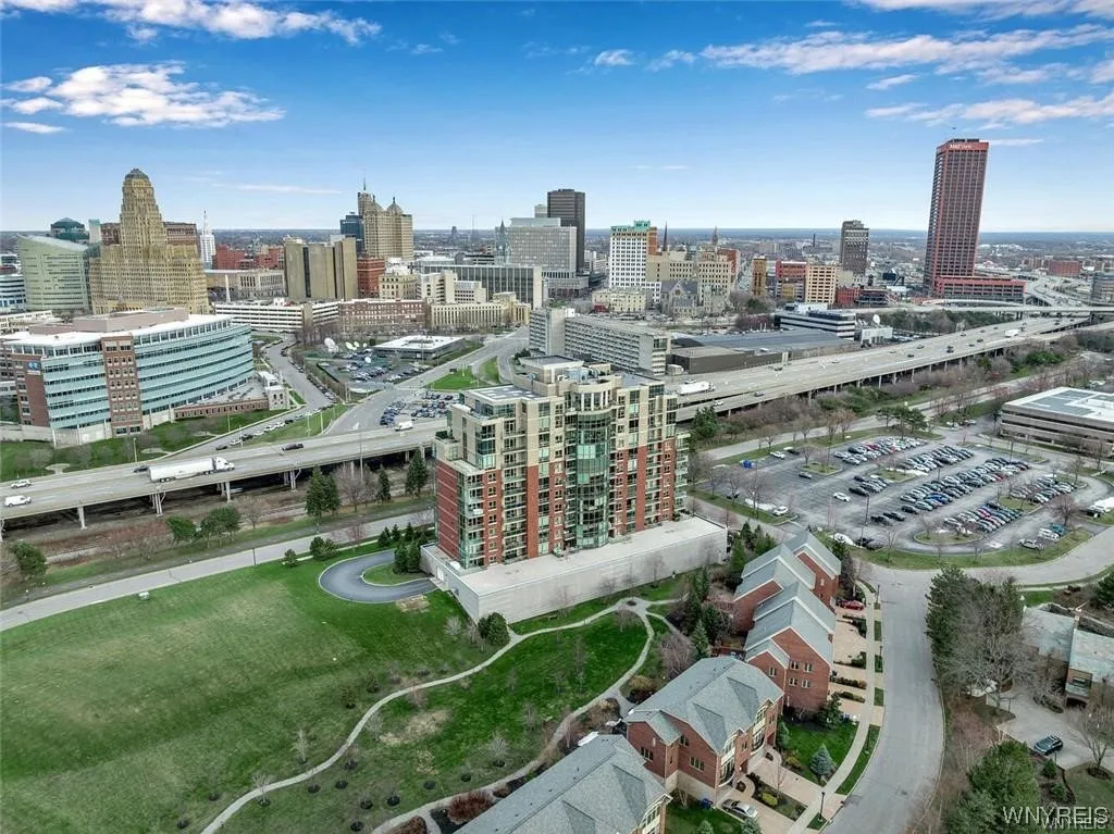 132 Lakefront Boulevard 405, Buffalo, New York 142, Buffalo, New York 14202, 2 Bedrooms Bedrooms, 4 Rooms Rooms,2 BathroomsBathrooms,Residential,Closed,132 Lakefront Boulevard 405, Buffalo, New York 142,0,B1509270