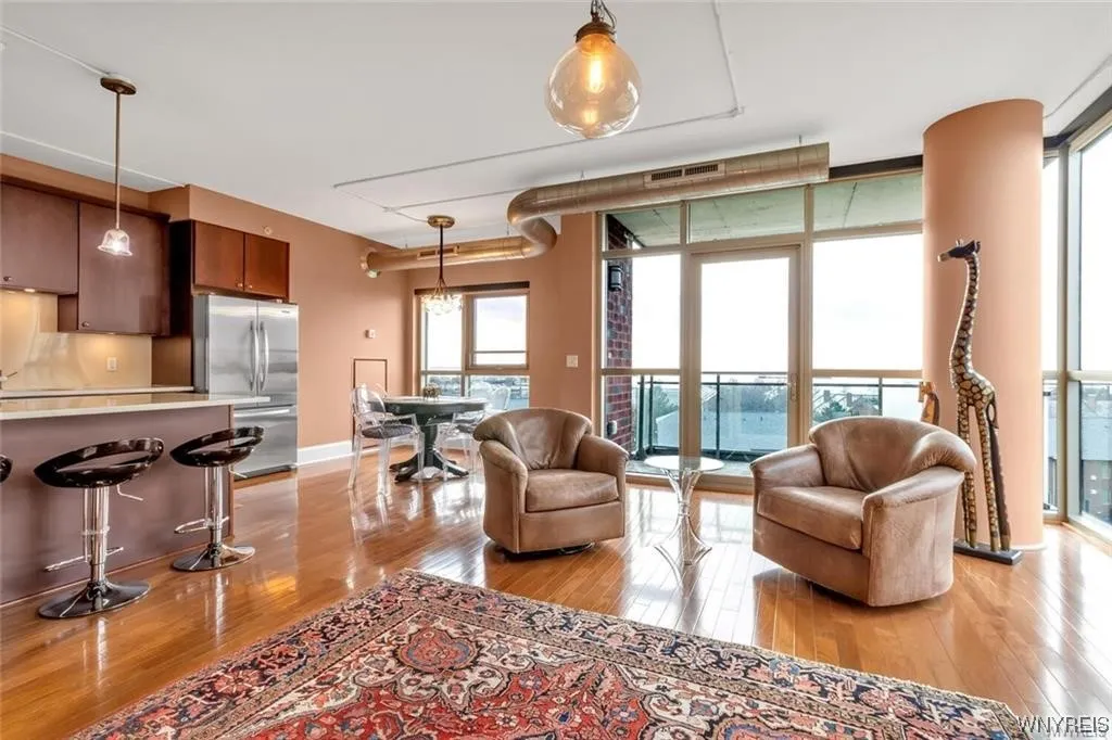 132 Lakefront Boulevard 405, Buffalo, New York 142, Buffalo, New York 14202, 2 Bedrooms Bedrooms, 4 Rooms Rooms,2 BathroomsBathrooms,Residential,Closed,132 Lakefront Boulevard 405, Buffalo, New York 142,0,B1509270
