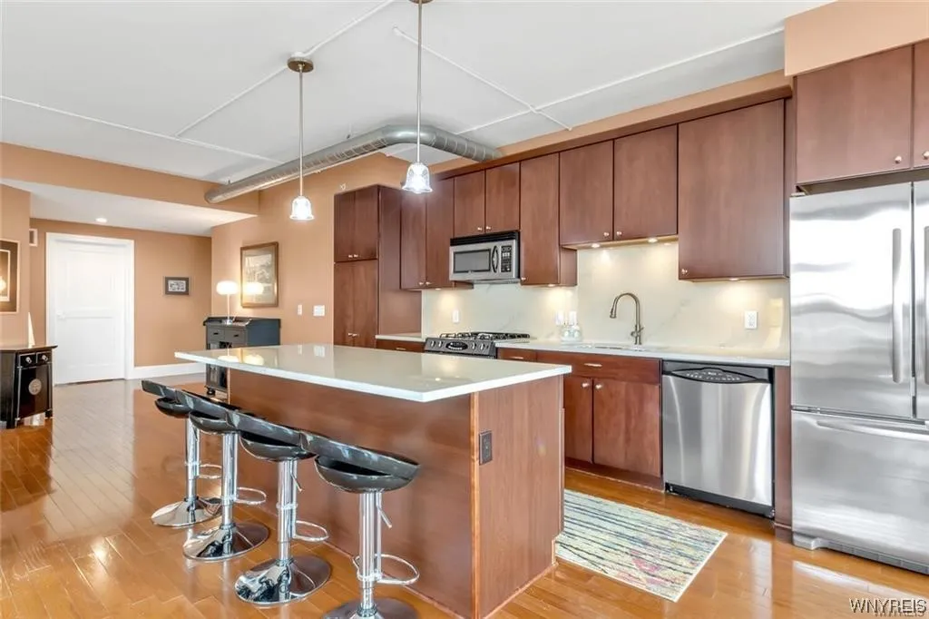 132 Lakefront Boulevard 405, Buffalo, New York 142, Buffalo, New York 14202, 2 Bedrooms Bedrooms, 4 Rooms Rooms,2 BathroomsBathrooms,Residential,Closed,132 Lakefront Boulevard 405, Buffalo, New York 142,0,B1509270