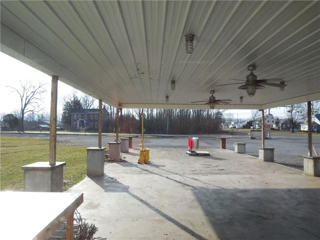 7342 State Street Road, Throop, New York 13021, Throop, New York 13021, ,Commercial Sale,For Sale,7342 State Street Road, Throop, New York 13021,0,R1511794