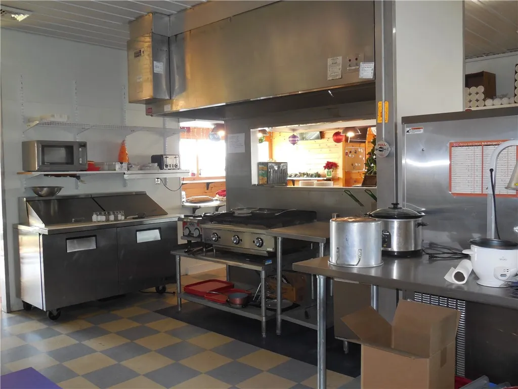 7342 State Street Road, Throop, New York 13021, Throop, New York 13021, ,Commercial Sale,For Sale,7342 State Street Road, Throop, New York 13021,0,R1511794