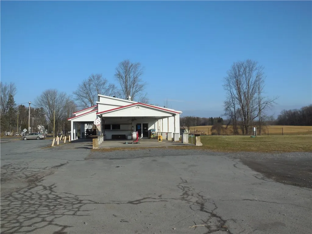 7342 State Street Road, Throop, New York 13021, Throop, New York 13021, ,Commercial Sale,For Sale,7342 State Street Road, Throop, New York 13021,0,R1511794