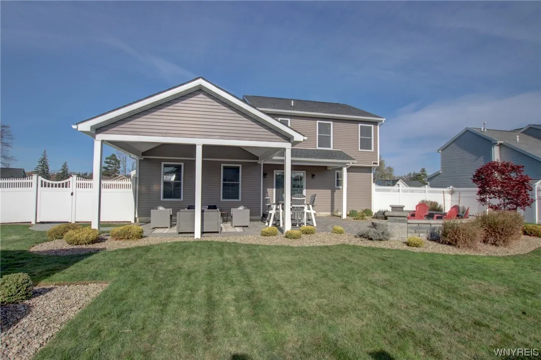 3627 Delilah Lane, Hamburg, New York 14075, Hamburg, New York 14075, 3 Bedrooms Bedrooms, 9 Rooms Rooms,1 BathroomBathrooms,Residential,Closed,3627 Delilah Lane, Hamburg, New York 14075,0,B1513274