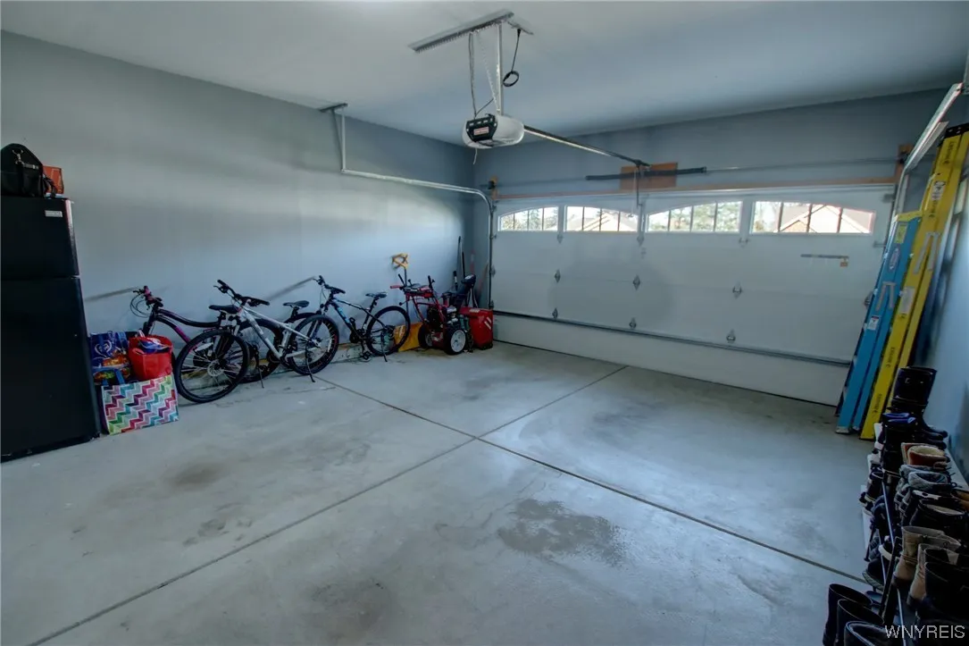 3627 Delilah Lane, Hamburg, New York 14075, Hamburg, New York 14075, 3 Bedrooms Bedrooms, 9 Rooms Rooms,1 BathroomBathrooms,Residential,Closed,3627 Delilah Lane, Hamburg, New York 14075,0,B1513274