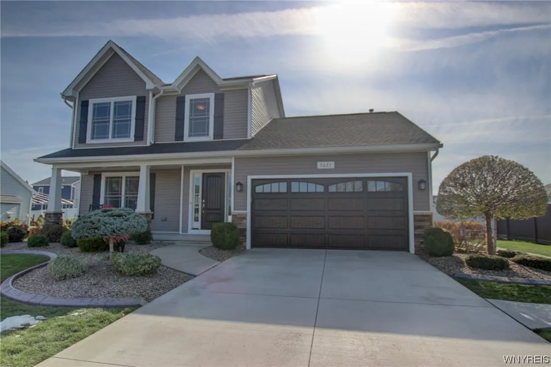 3627 Delilah Lane, Hamburg, New York 14075, Hamburg, New York 14075, 3 Bedrooms Bedrooms, 9 Rooms Rooms,1 BathroomBathrooms,Residential,Closed,3627 Delilah Lane, Hamburg, New York 14075,0,B1513274