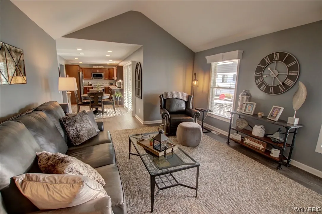 3627 Delilah Lane, Hamburg, New York 14075, Hamburg, New York 14075, 3 Bedrooms Bedrooms, 9 Rooms Rooms,1 BathroomBathrooms,Residential,Closed,3627 Delilah Lane, Hamburg, New York 14075,0,B1513274