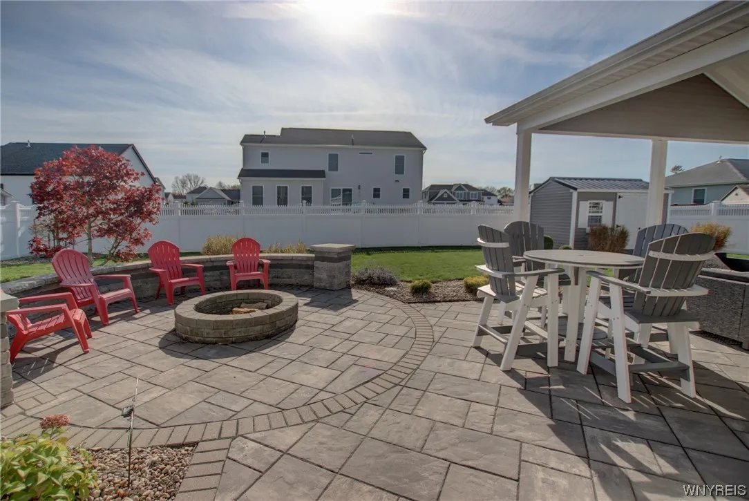 3627 Delilah Lane, Hamburg, New York 14075, Hamburg, New York 14075, 3 Bedrooms Bedrooms, 9 Rooms Rooms,1 BathroomBathrooms,Residential,Closed,3627 Delilah Lane, Hamburg, New York 14075,0,B1513274