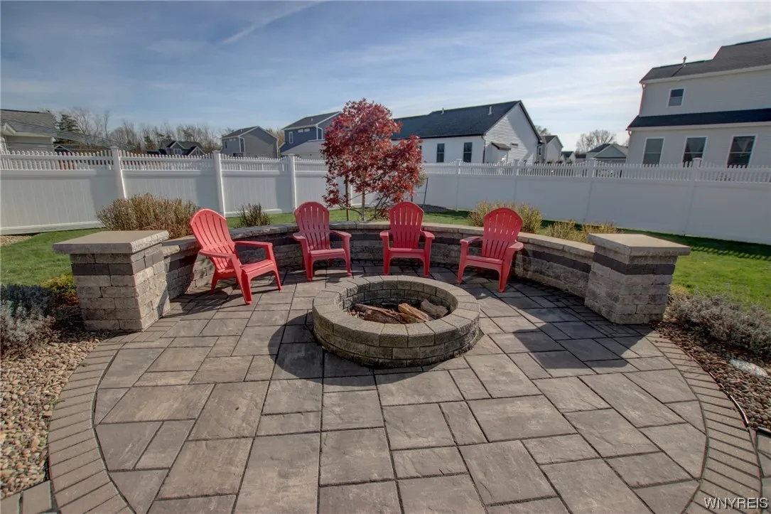 3627 Delilah Lane, Hamburg, New York 14075, Hamburg, New York 14075, 3 Bedrooms Bedrooms, 9 Rooms Rooms,1 BathroomBathrooms,Residential,Closed,3627 Delilah Lane, Hamburg, New York 14075,0,B1513274