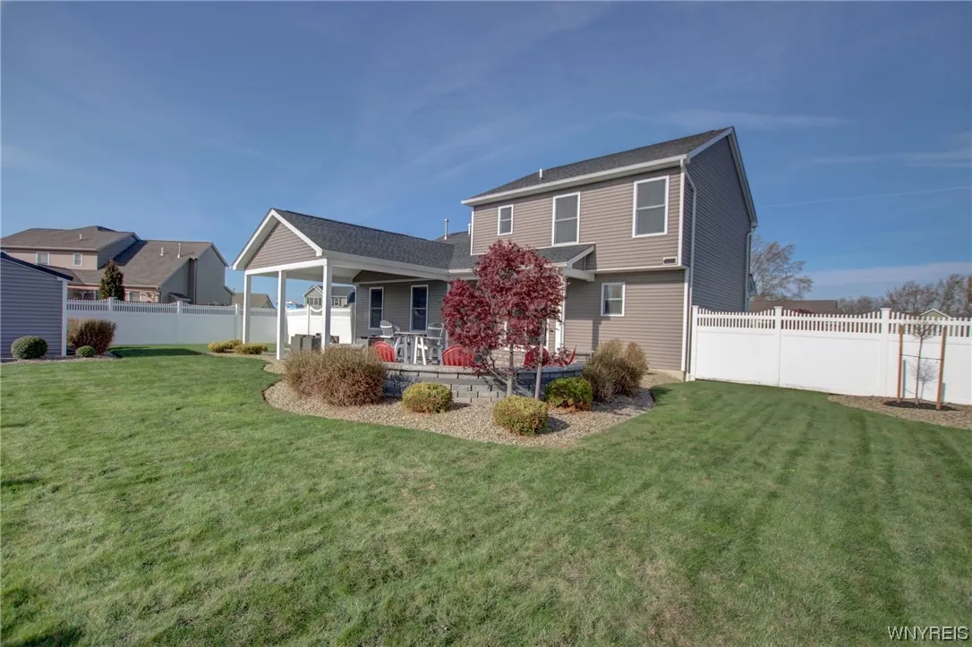 3627 Delilah Lane, Hamburg, New York 14075, Hamburg, New York 14075, 3 Bedrooms Bedrooms, 9 Rooms Rooms,1 BathroomBathrooms,Residential,Closed,3627 Delilah Lane, Hamburg, New York 14075,0,B1513274