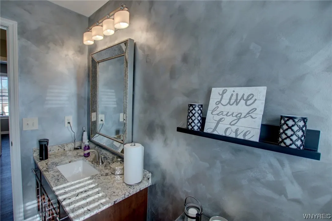 3627 Delilah Lane, Hamburg, New York 14075, Hamburg, New York 14075, 3 Bedrooms Bedrooms, 9 Rooms Rooms,1 BathroomBathrooms,Residential,Closed,3627 Delilah Lane, Hamburg, New York 14075,0,B1513274