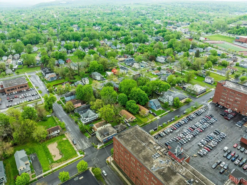 200 West Seneca St & Marcellus Street, Syracus, Syracuse, New York 13204, 5 Rooms Rooms,Commercial Sale,For Sale,200 West Seneca St & Marcellus Street, Syracus,0,S1514341