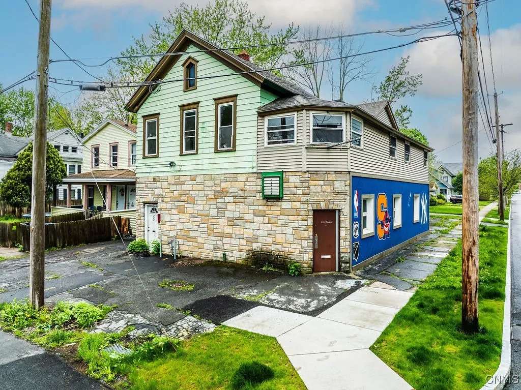 200 West Seneca St & Marcellus Street, Syracus, Syracuse, New York 13204, 5 Rooms Rooms,Commercial Sale,For Sale,200 West Seneca St & Marcellus Street, Syracus,0,S1514341