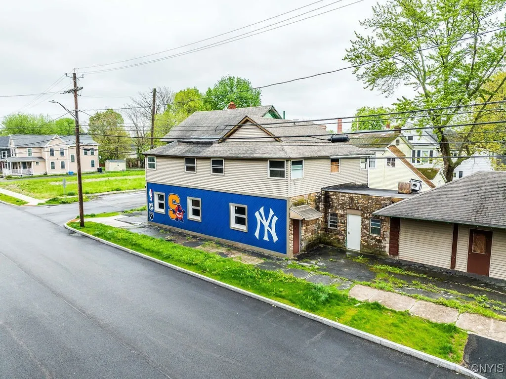 200 West Seneca St & Marcellus Street, Syracus, Syracuse, New York 13204, 5 Rooms Rooms,Commercial Sale,For Sale,200 West Seneca St & Marcellus Street, Syracus,0,S1514341